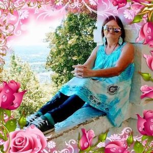 Meet your Posher, Regina